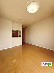 ベレオ園部 303 3階2LDKのリビング/ダイニング