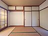リビング/ダイニング：和室