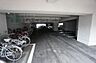 周辺：駐車場