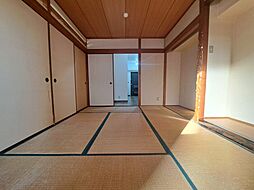 居間
