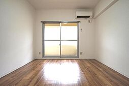 エコール久米 304 号室 3階1Kのリビング/ダイニング