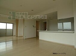 アルファステイツ市駅南 401 号室 4階3LDKのリビング/ダイニング