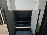 シューズボックス