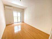 広めの洋室7帖