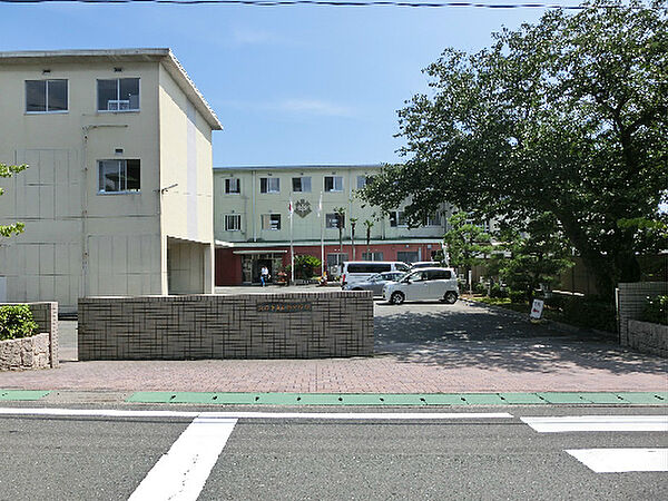 画像22:浜松市立西部中学校（883m）