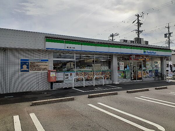 画像19:ファミリーマート磐田富士見店まで650m