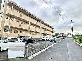 すまゐる123 105 ｜ 静岡県袋井市愛野南１丁目15-6（賃貸マンション2LDK・1階・56.45㎡） その1