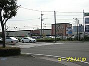 ユーコープ さんじの店（317m）