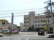 浜松東警察署（487m）