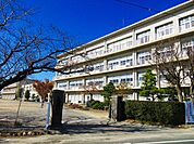 浜松市立浜名小学校（592m）