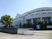 静岡産業大学図書館（1375m）