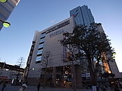 遠鉄百貨店（325m）