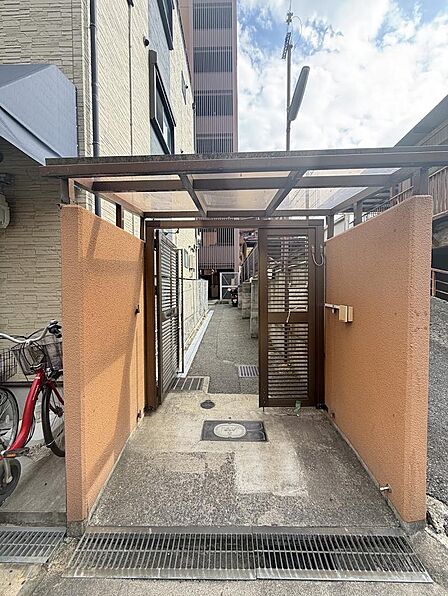 裏口通路