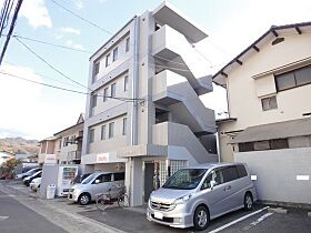 広島県安芸郡府中町本町3丁目（賃貸マンション1LDK・3階・41.30㎡） その1