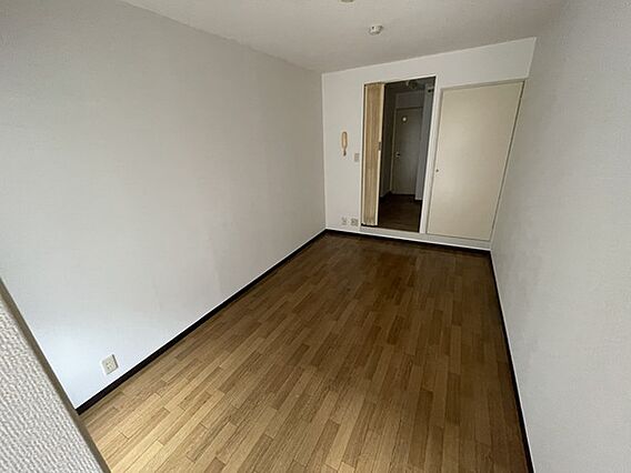 一夫ビル_内装_0