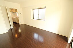 VINS ROCHE 4階1Kのリビング/ダイニング