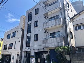 ドミシル旭町 3B ｜ 新潟県新潟市中央区旭町通２番町735-7（賃貸マンション1R・3階・32.90㎡） その1