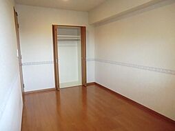 ロイヤルパークス西新井 503 5階2LDKのリビング/ダイニング