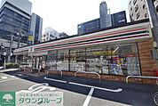 セブンイレブン草加氷川町店 徒歩8分。 630m