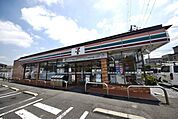 セブンイレブン草加吉町1丁目店 323m
