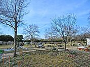 埼玉県立みさと公園 785m