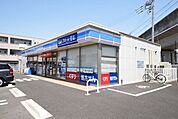 ローソン八潮新葛西橋店 363m