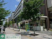 セブンイレブン足立西新井栄町1丁目店 徒歩9分。コンビニ 670m