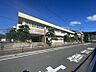 周辺：篠栗中学校　1302m　徒歩約17分　教育目標：篠栗を愛し、「志を持って学び続け、心豊かにたくましく未来を生きる生徒」の育成。