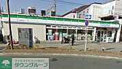 ファミリーマート長後駅東口店 徒歩2分。コンビニ 90m