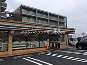 セブンイレブン 徒歩3分。コンビニ 190m