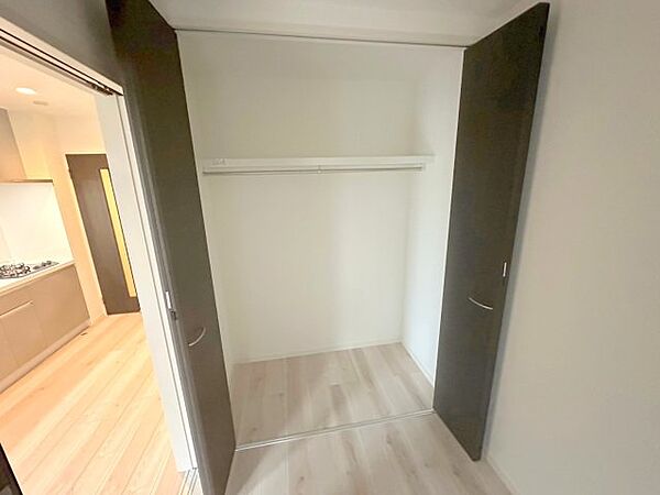 画像17:しっかり収納スペースも確保。使いやすいお部屋です。 