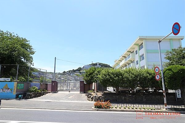 画像20:北九州市立小石小学校（703m）