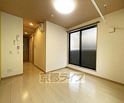 サンフェリシアン東福寺 103 1階ワンルームのリビング/ダイニング