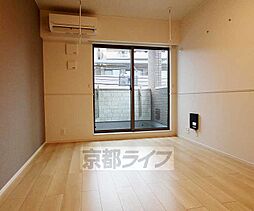 JR東海道・山陽本線 西大路駅 徒歩15分の賃貸アパート 1階ワンルームのリビング/ダイニング