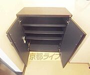 キレイで大きなシューズボックスです。