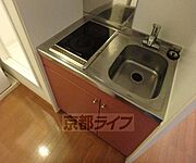 コンパクトなキッチンです