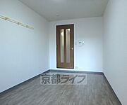 室内です。