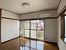 居間