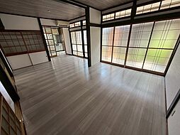 居間