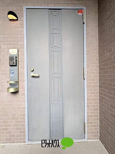 玄関を拡大表示