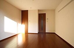 アレイ・ヴィラ 1階1Kのリビング/ダイニング