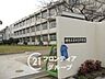 周辺：堺市立美木多中学校 徒歩8分。 640m