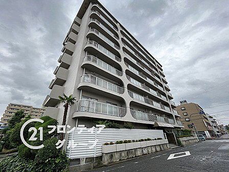 「いつかは」と思っていた住まい探しも、具体的に動き出すと意外とスムーズに進むものです。まずは気軽にご相談いただけます