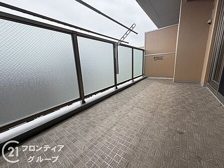 住まい選びは、価格や立地だけでなく、将来の暮らし方まで含めて考えることが大切です。今の段階で気になっていることを、まずスタッフに話してみてください