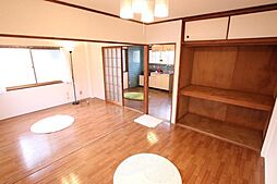 居間