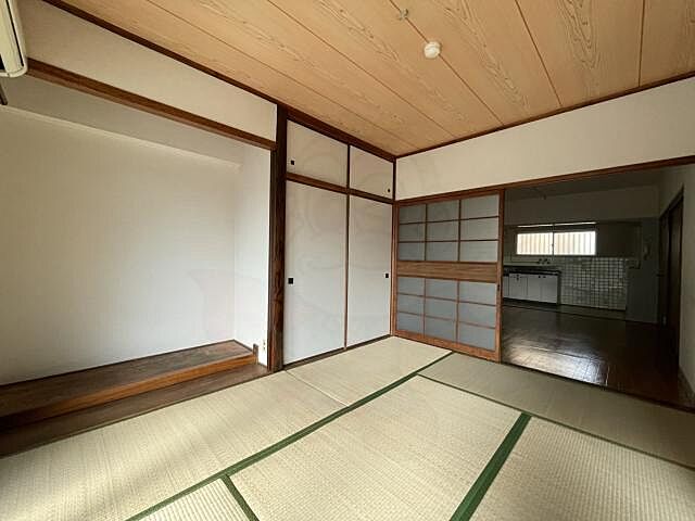 寝室