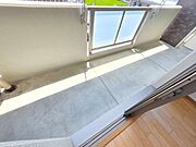同型タイプのお部屋（301号室）の写真となっております。