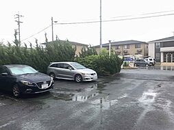 8 / 15