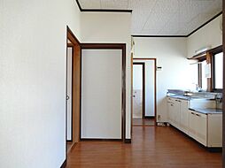 居間