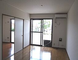居間